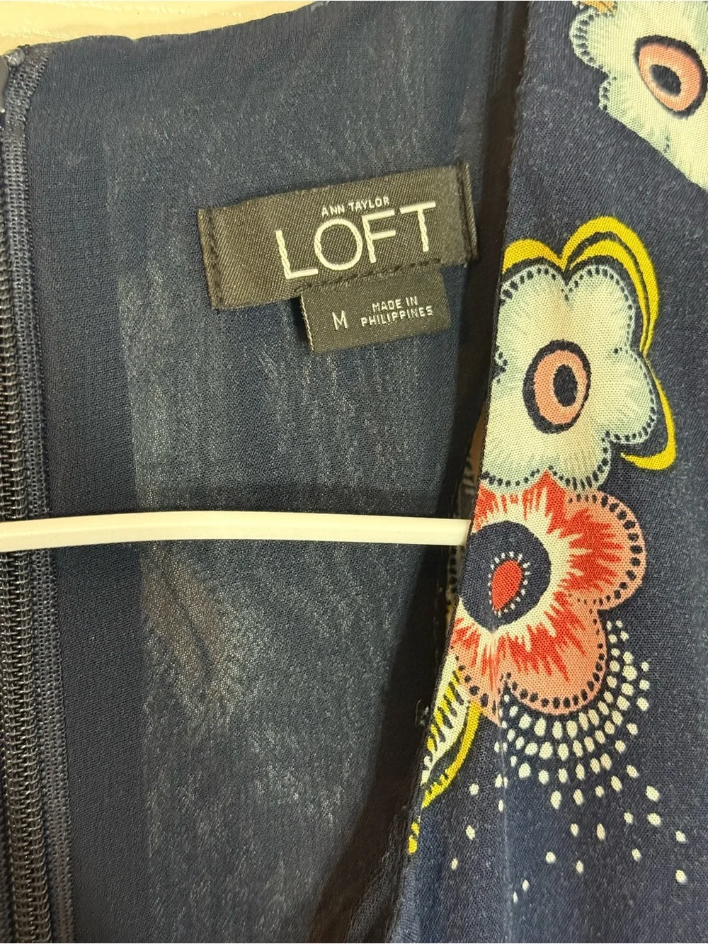 Ann Taylor LOFT Navy Floral Sleeveless Romper Size Medium